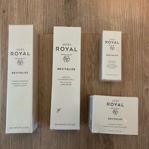 JAFRA Royal Revitalize Skincare Toner - White